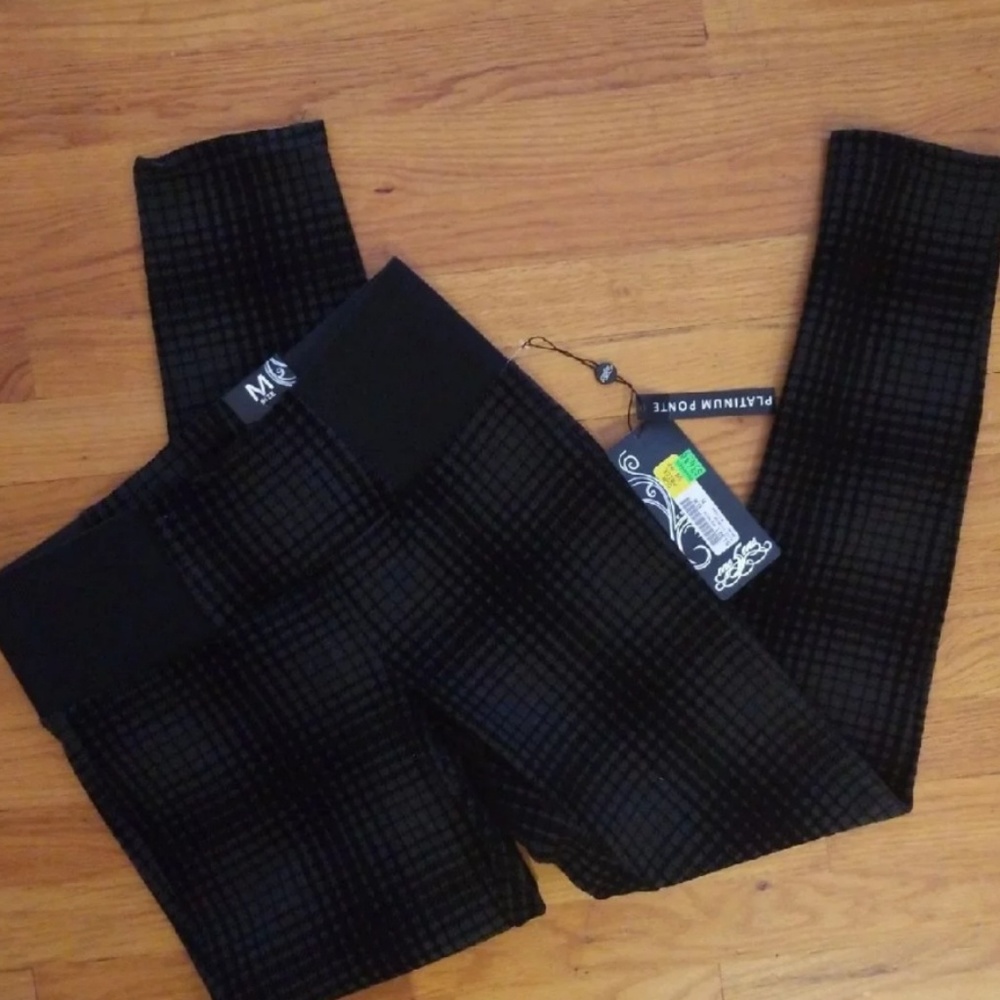 NWT black leggings